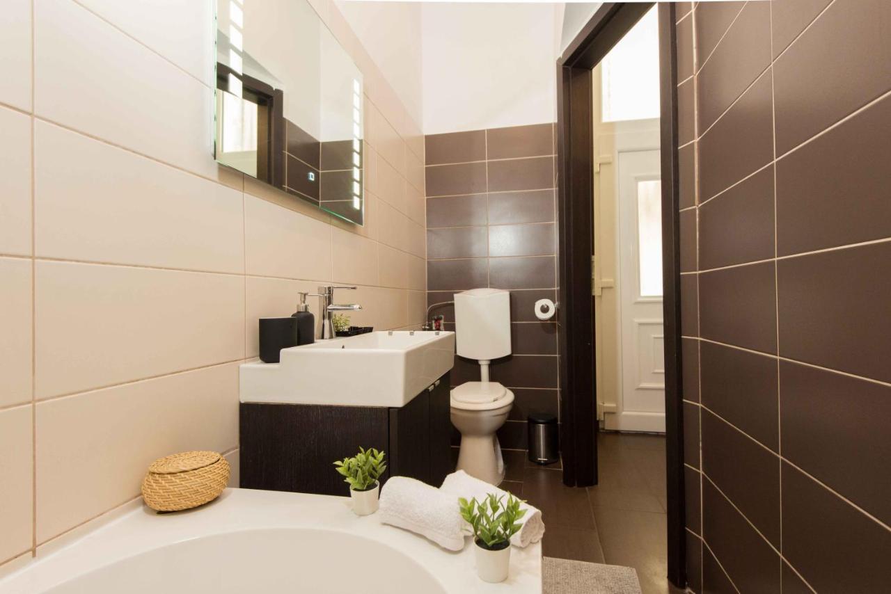 Paulay Design Apartment Budapest Ngoại thất bức ảnh